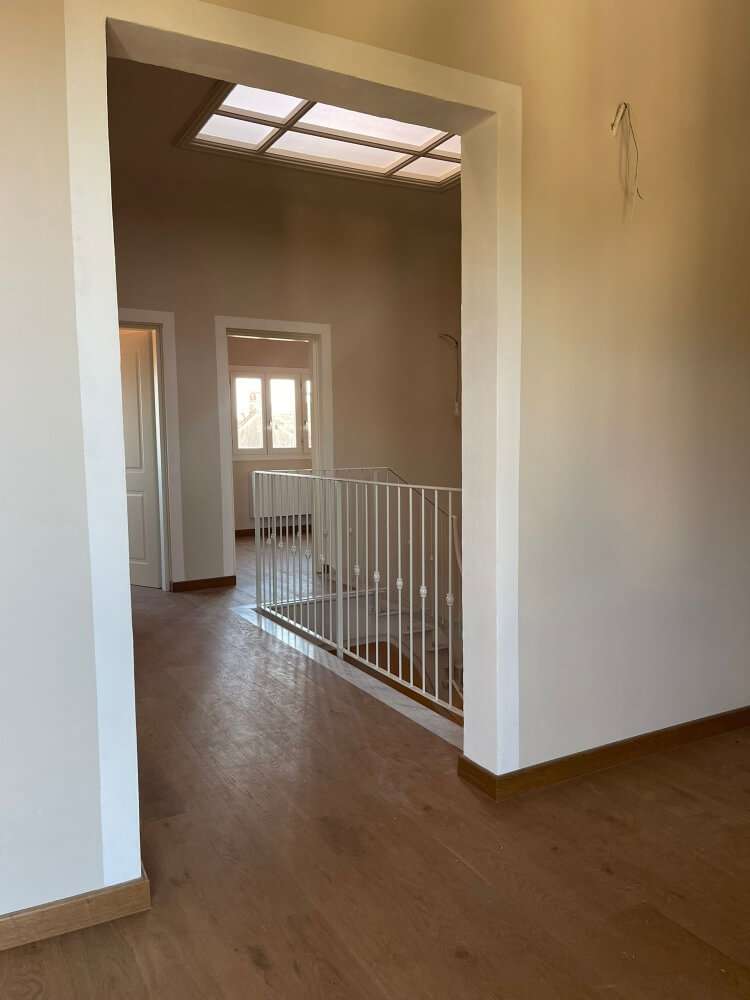 Vendita ultimo appartamento in prestigioso palazzo storico con affreschi, vicino a Piazza Santa Caterina