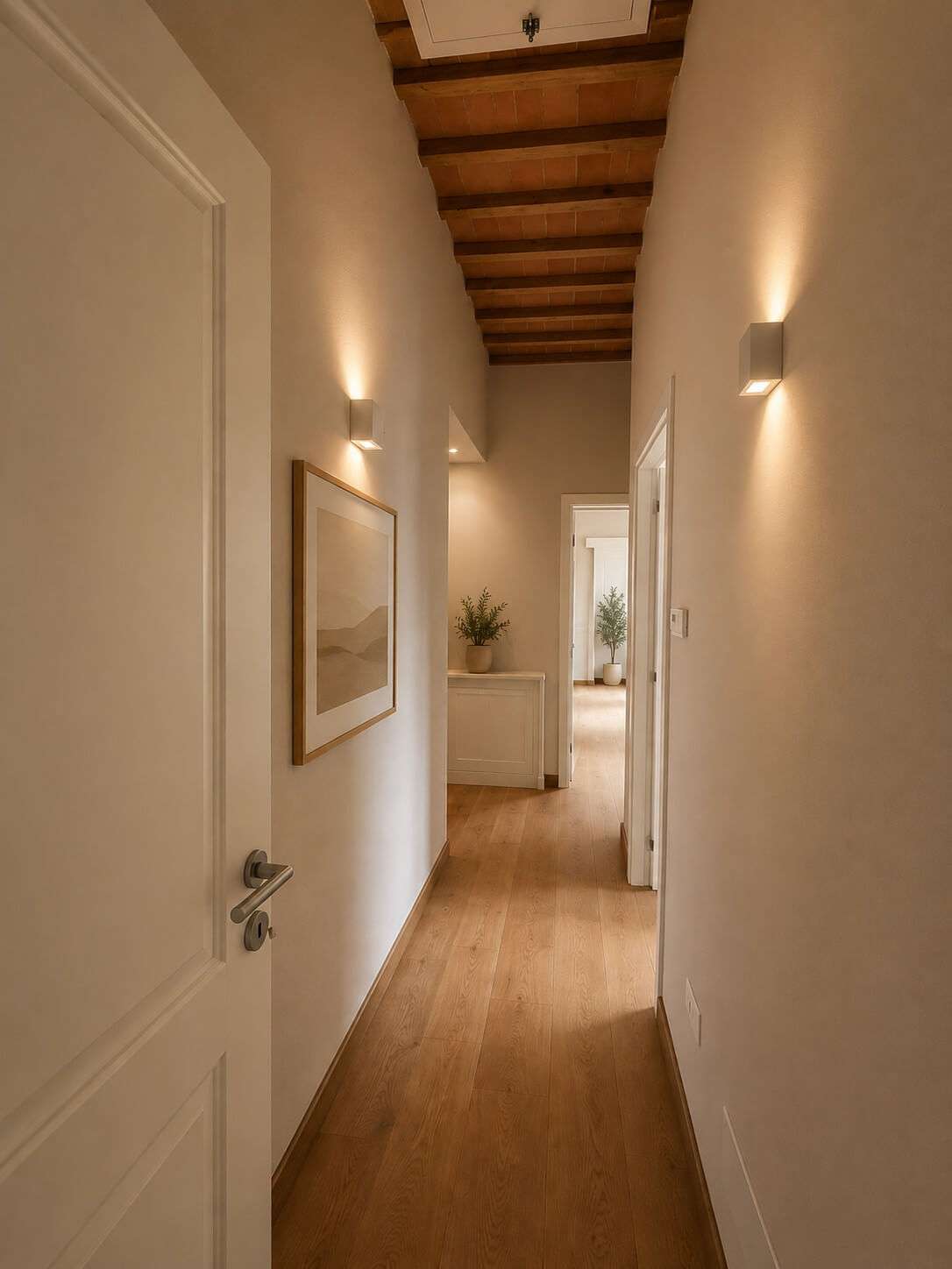 Corridoio appartamento ristrutturato Pisa centro